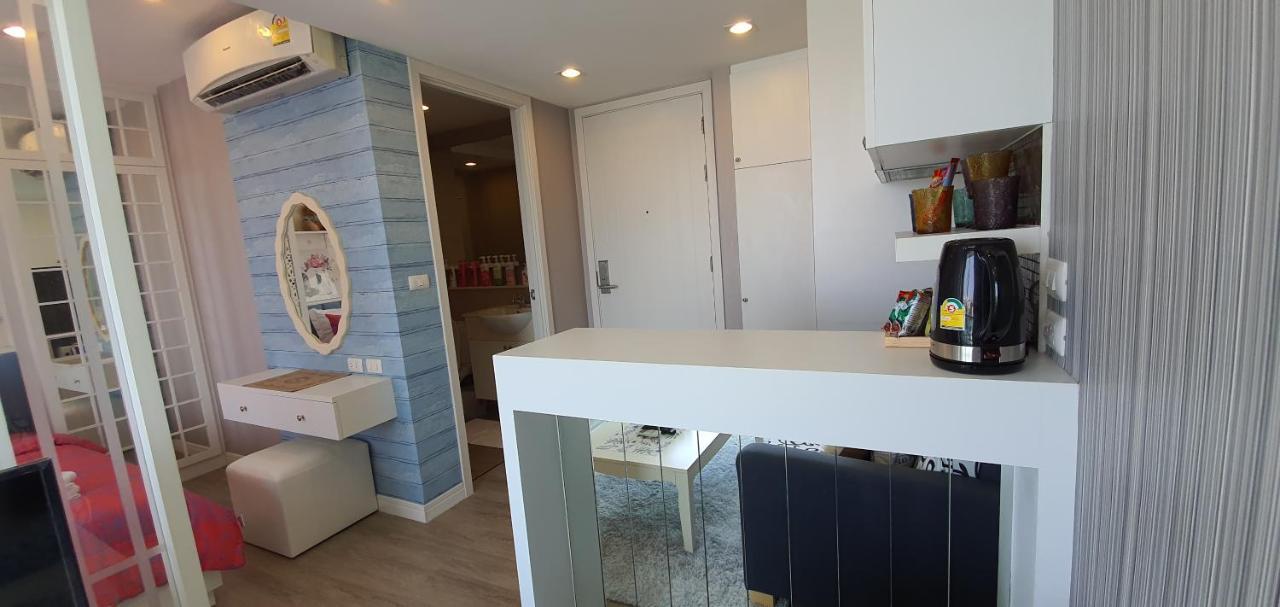 Sweet Seaview Flr6 With Toproop Pool Flr7 At The Blux Bangsaen Exterior photo