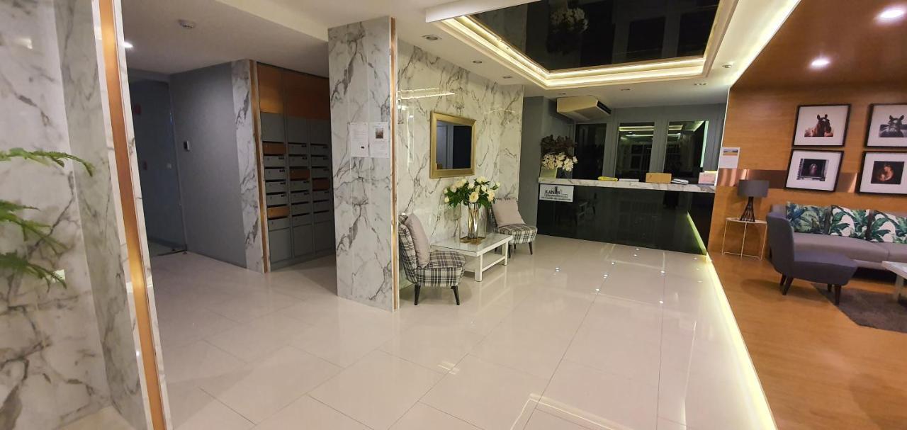 Sweet Seaview Flr6 With Toproop Pool Flr7 At The Blux Bangsaen Exterior photo